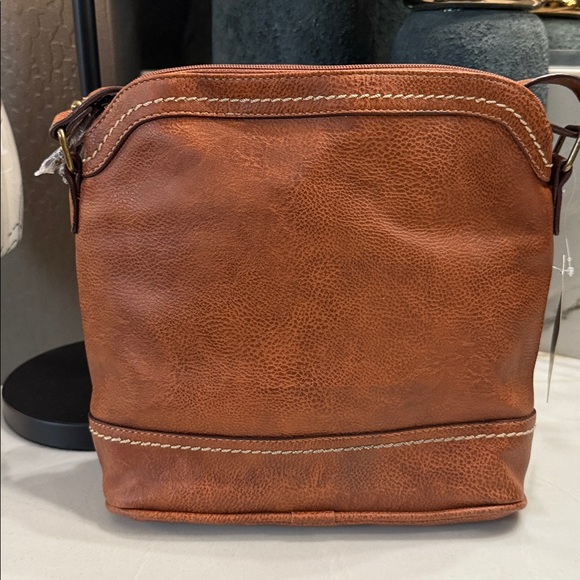 b.o.c. LEATHER CROSSBODY Messenger Bag NWT - Picture 2 of 11